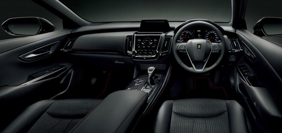 Торпедо Toyota Crown S Sport Style 2020 года  (фото 3 из 4)